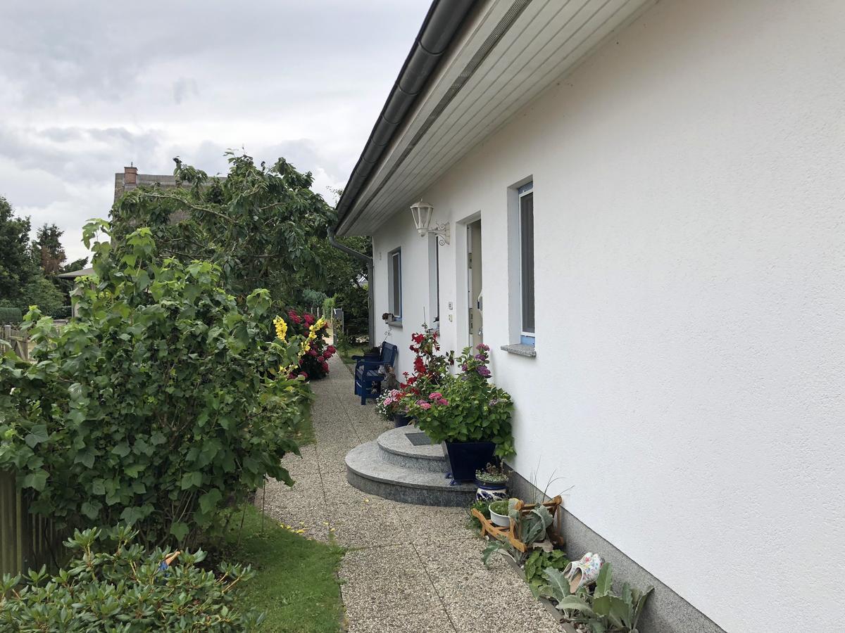 Ferienwohnung Mit Garten Wieck Exteriör bild